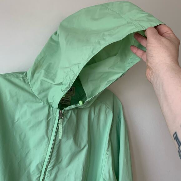 Size XL Women’s L.L. Bean Windbreaker Jacket Chartreuse Green w/ Hood 1990s - Picture 6 of 11